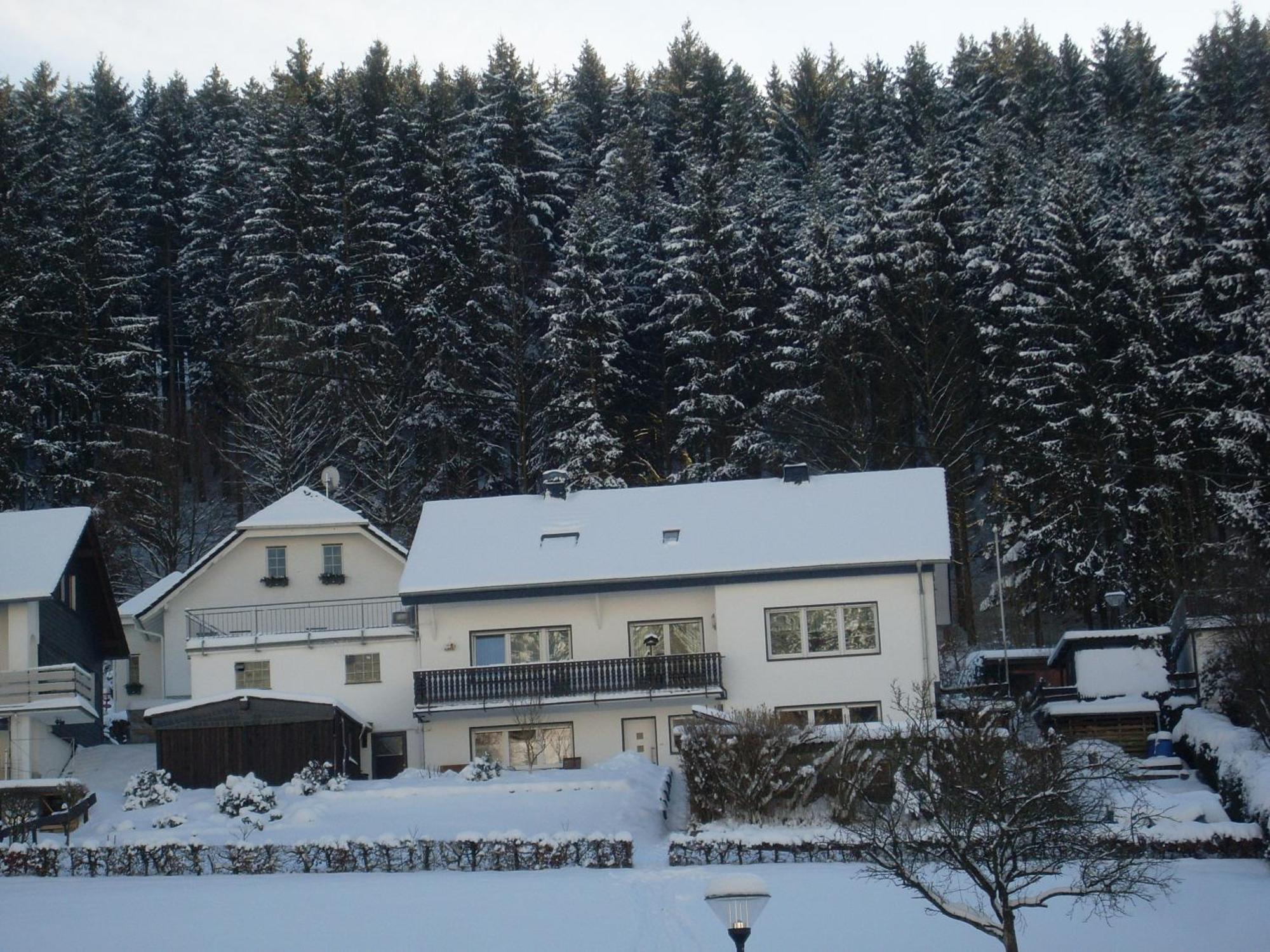 Ferienwohnung Am Waldrand 슈말렌부르크 외부 사진